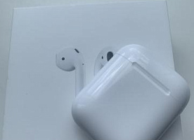 Наушники AirPods 